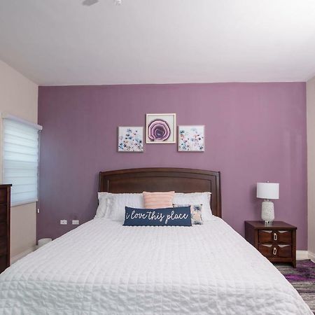 The Crimson Apartment Kingston Bagian luar foto